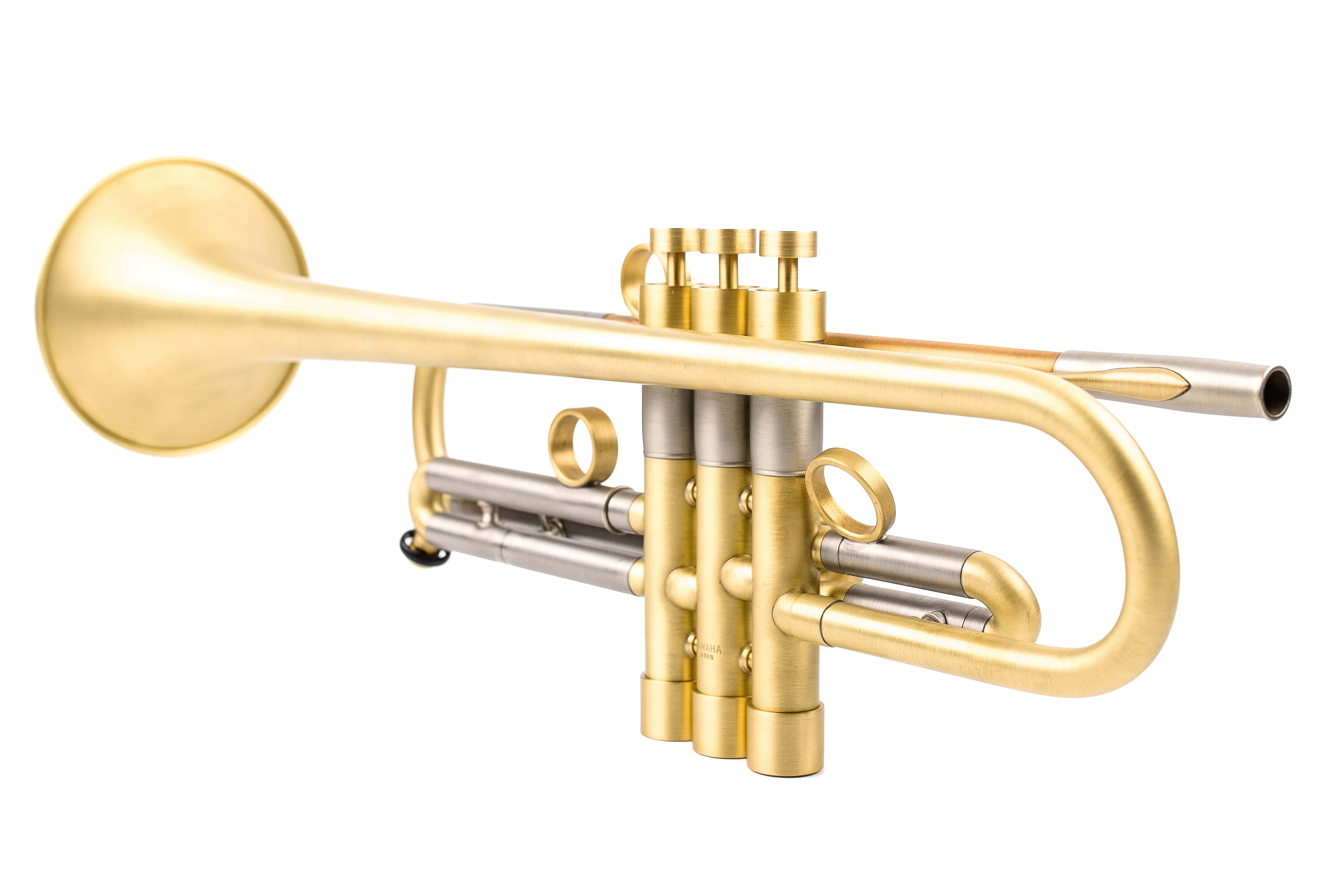 Side angle of KGUmusic RS Yamaha YTR-933L vintage trumpet.