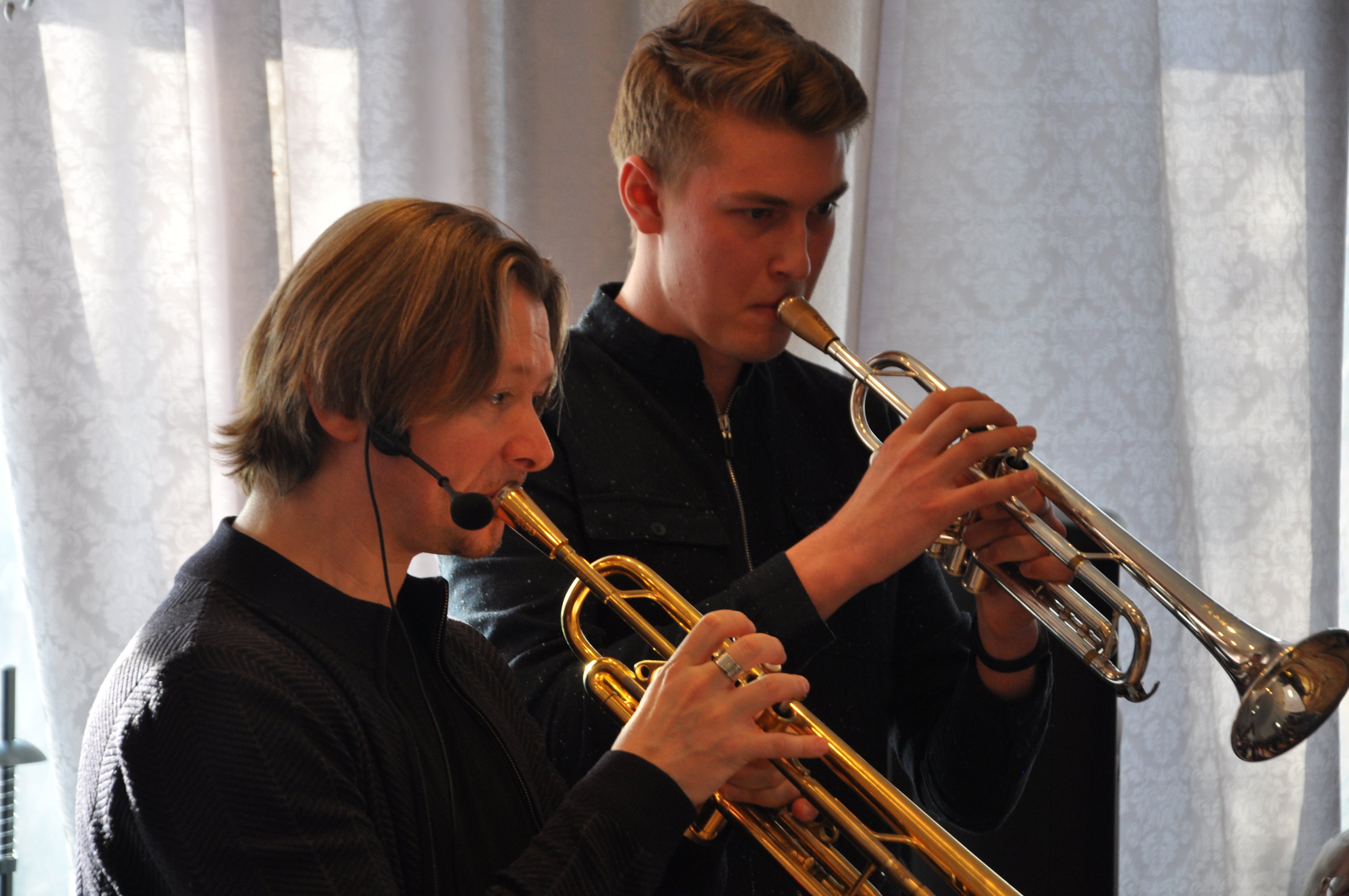 Sergei Nakariakov playing with Cone Mouthpiece Booster