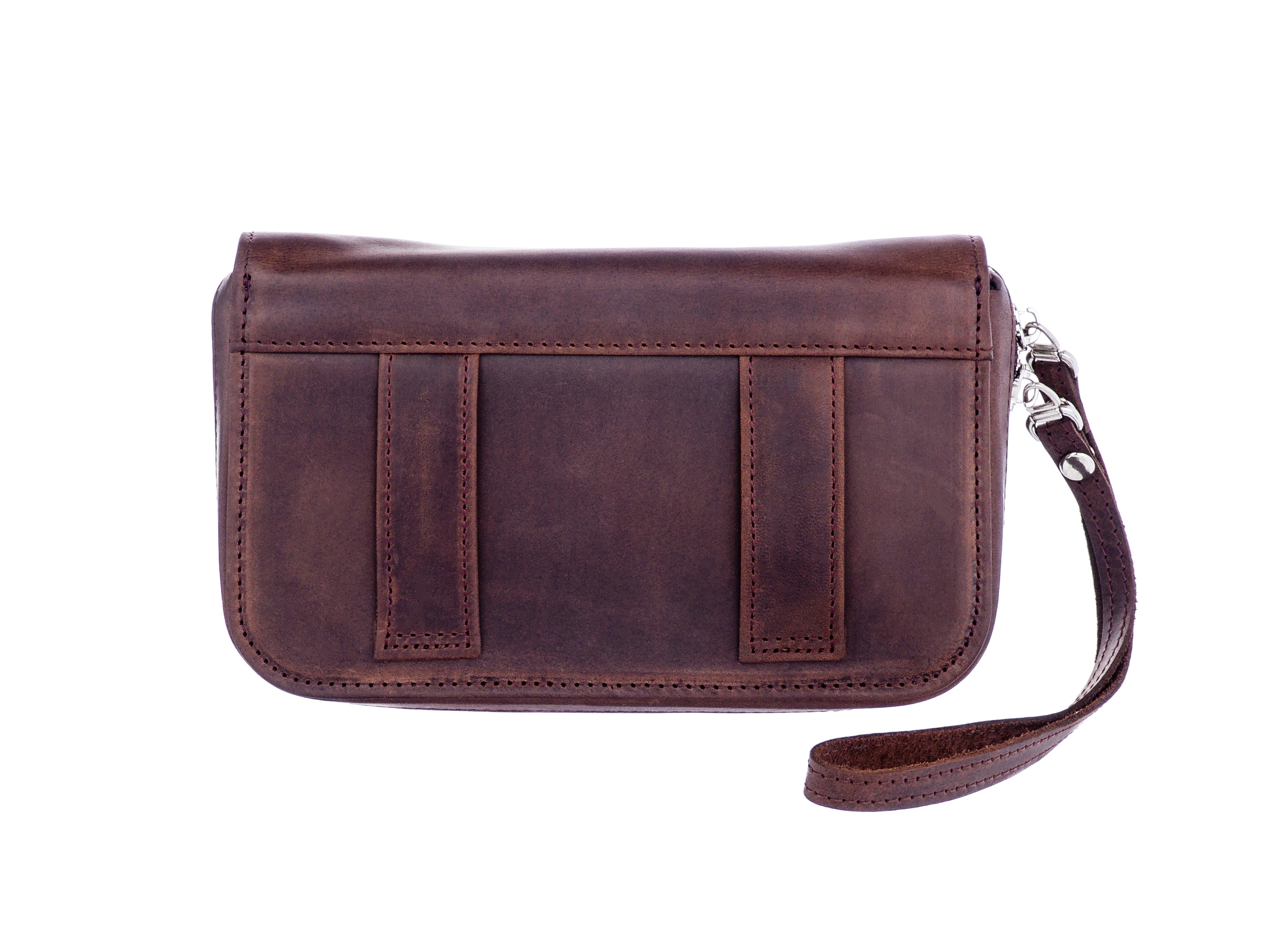 KGUmusic leather pouch in brown for safe storage of mouthpieces on tours.